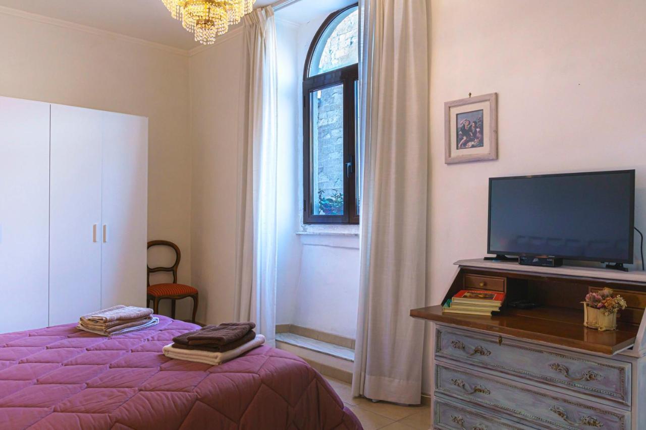 Appartamento Piazza Santa Maria Nuova Viterbo Eksteriør billede